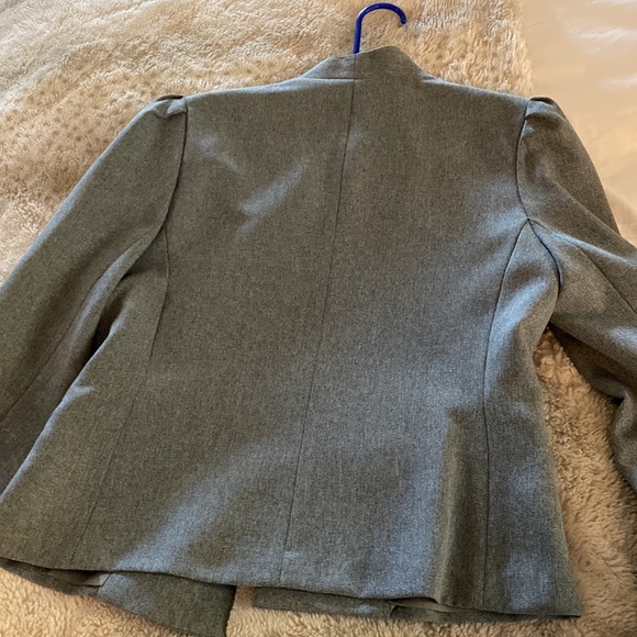 ❤️Skirt Suit! Jacket & Skirt Gray! Size 7 - Picture 9 of 13